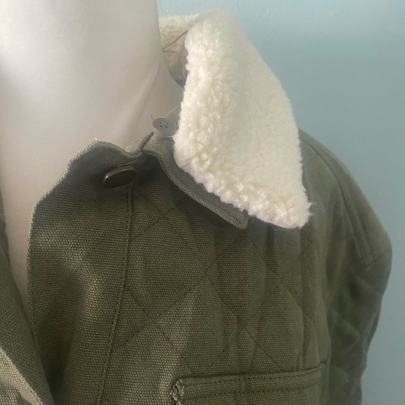 Pendleton Faux Shearling Trim Sidney Barn Coat in fatigue green - Picture 15 of 16